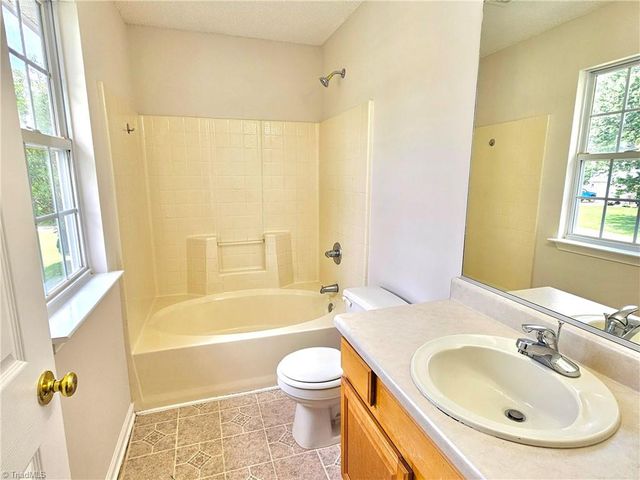 5715 River Glen Drive, Greensboro, NC 27455