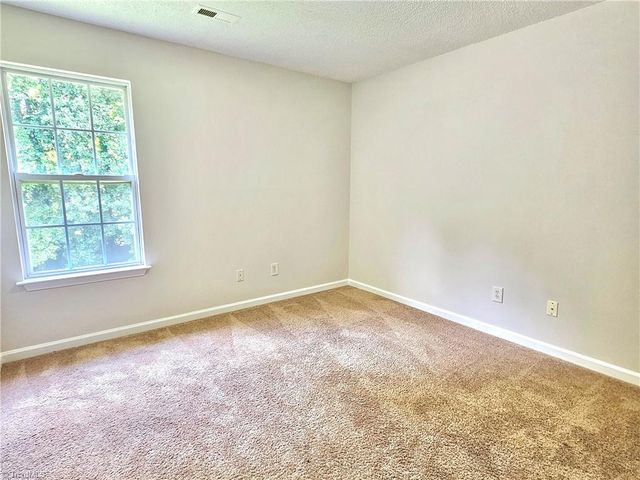 5715 River Glen Drive, Greensboro, NC 27455