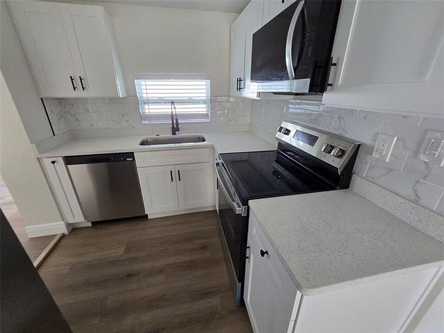 416 W IANTHE STREET 3, Tavares, FL 32778