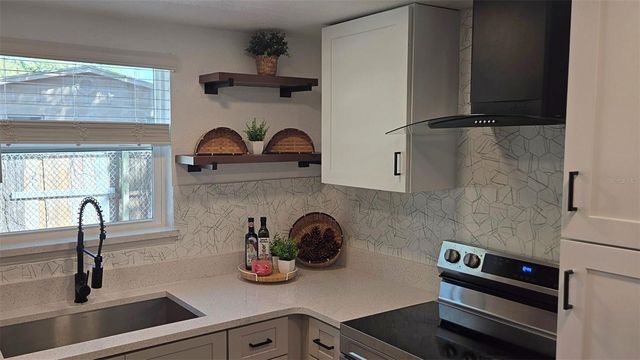 1710 E BAY STREET, Winter Garden, FL 34787