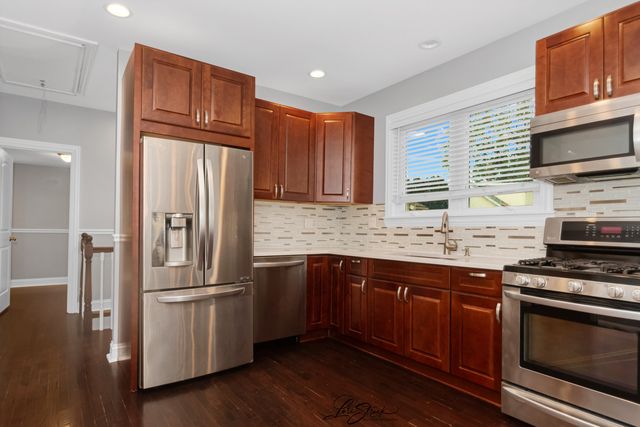 5441 S Hunt Avenue, Summit, IL 60501