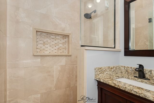 5441 S Hunt Avenue, Summit, IL 60501