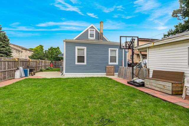 5441 S Hunt Avenue, Summit, IL 60501