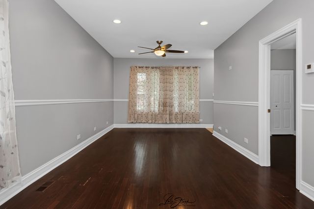 5441 S Hunt Avenue, Summit, IL 60501
