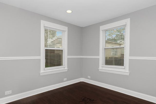 5441 S Hunt Avenue, Summit, IL 60501