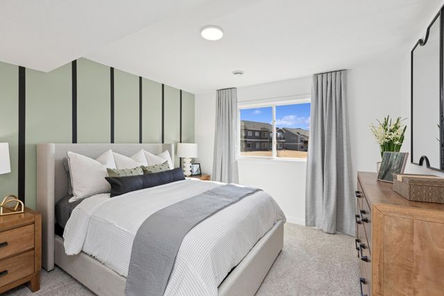 2444 Hadley Hills Drive NE, Rochester, MN 55906