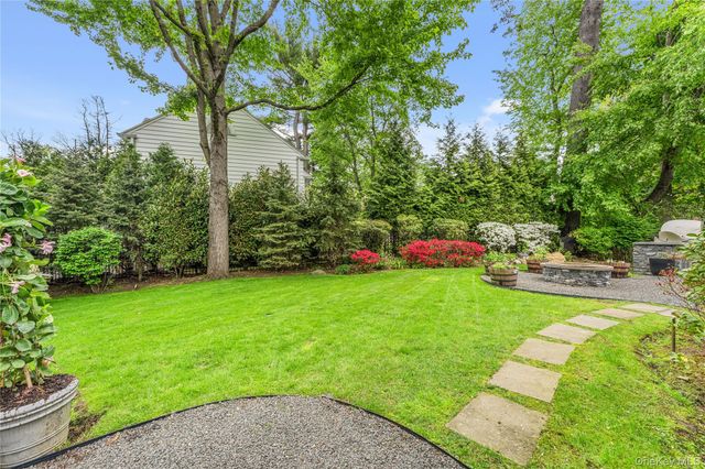 5 Harcourt Road, Scarsdale, NY 10583