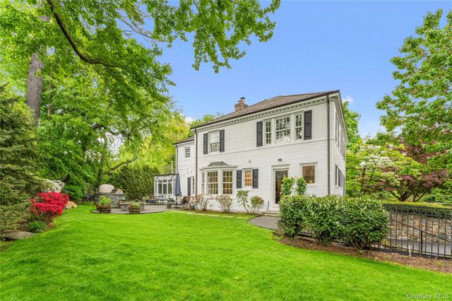 5 Harcourt Road, Scarsdale, NY 10583