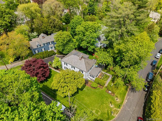 5 Harcourt Road, Scarsdale, NY 10583