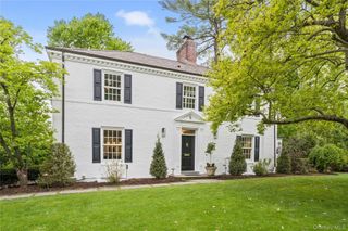 5 Harcourt Road, Scarsdale, NY 10583
