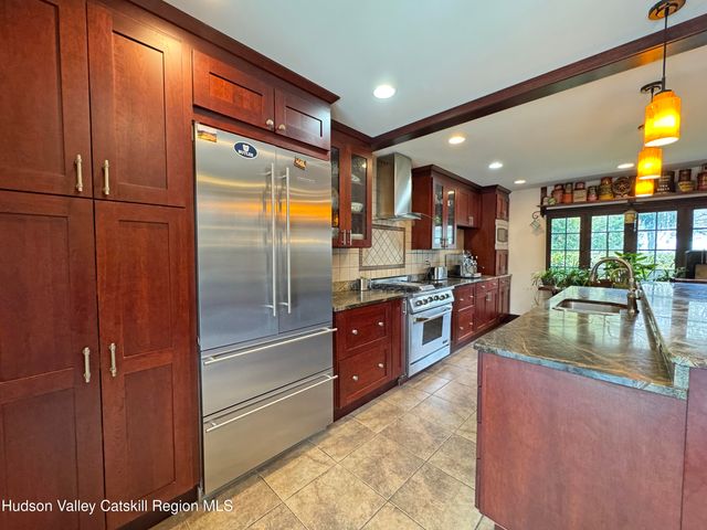 2 Malden Ave Avenue, Saugerties, NY 12477
