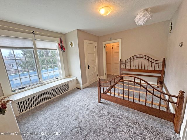 2 Malden Ave Avenue, Saugerties, NY 12477