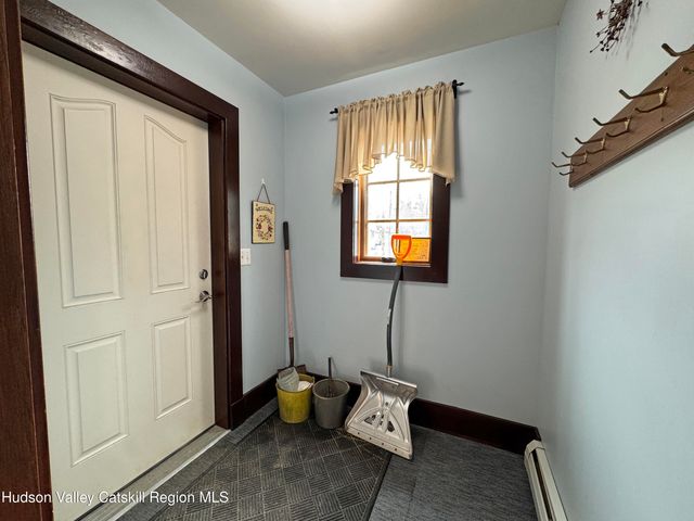 2 Malden Ave Avenue, Saugerties, NY 12477