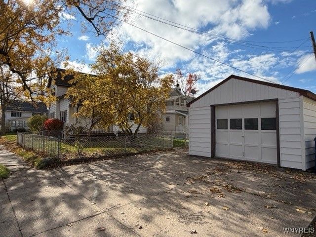 603 Walnut Street, Lockport City, NY 14094
