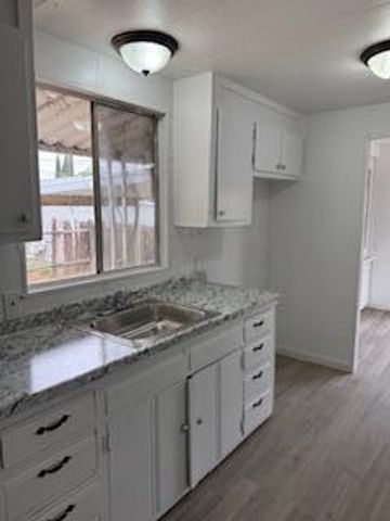 681 S Market Road, Earlimart, CA 93219