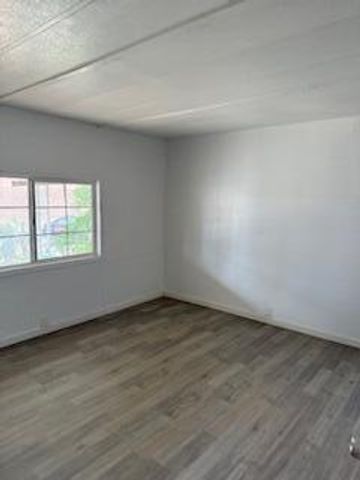 681 S Market Road, Earlimart, CA 93219