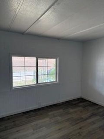 681 S Market Road, Earlimart, CA 93219