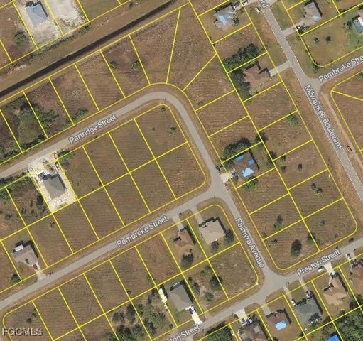 219 Pembroke ST, Lehigh Acres, FL 33974