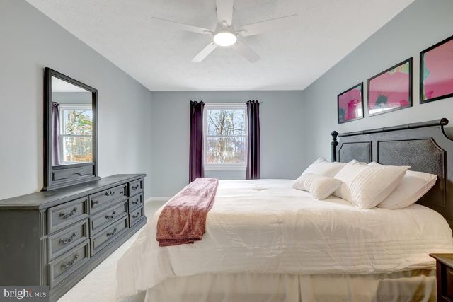 34 LIPSCOMB CT, Sterling, VA 20165