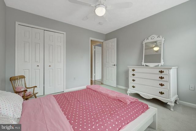 34 LIPSCOMB CT, Sterling, VA 20165