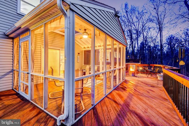 34 LIPSCOMB CT, Sterling, VA 20165