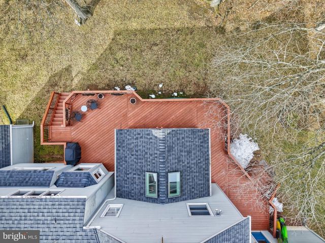 34 LIPSCOMB CT, Sterling, VA 20165