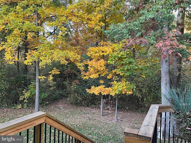 34 LIPSCOMB CT, Sterling, VA 20165