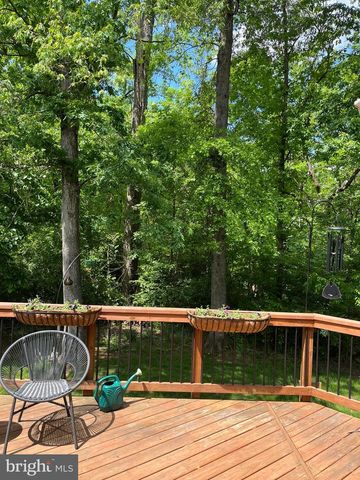 34 LIPSCOMB CT, Sterling, VA 20165