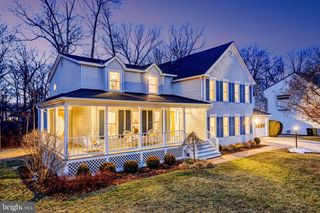 34 LIPSCOMB CT, Sterling, VA 20165