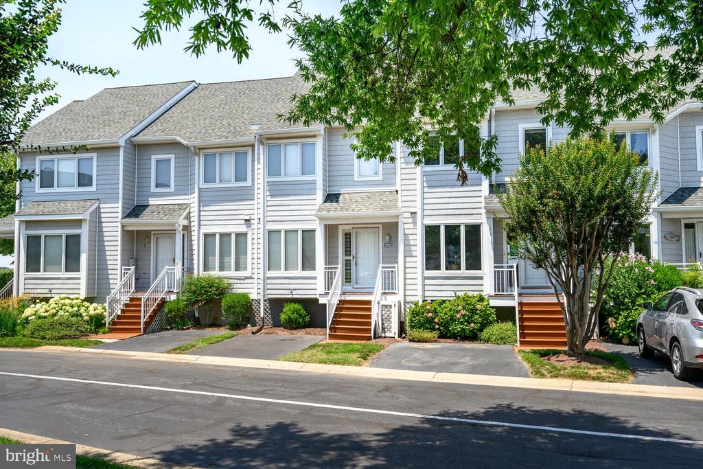 1406 OYSTER COVE DR, Grasonville, MD 21638
