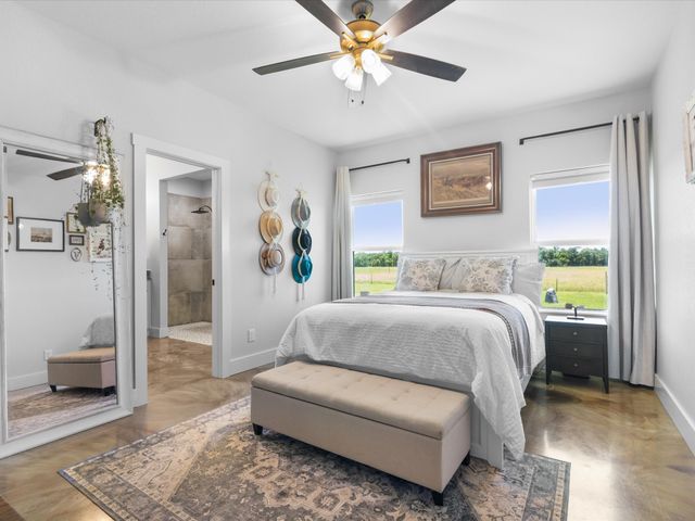 405 Advance Road, Weatherford, TX 76088