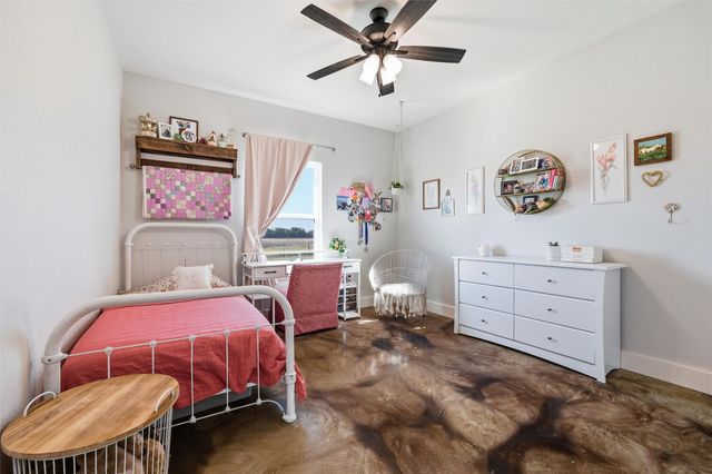 405 Advance Road, Weatherford, TX 76088