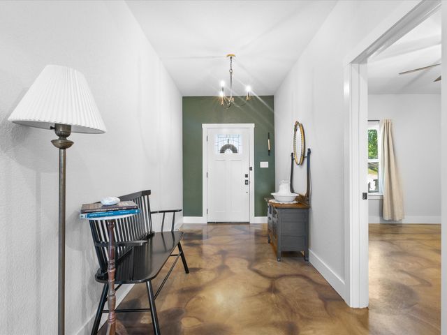 405 Advance Road, Weatherford, TX 76088