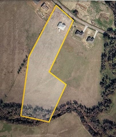 405 Advance Road, Weatherford, TX 76088