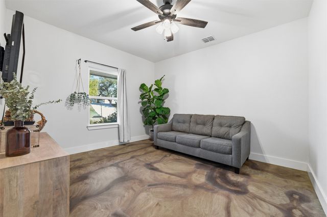 405 Advance Road, Weatherford, TX 76088