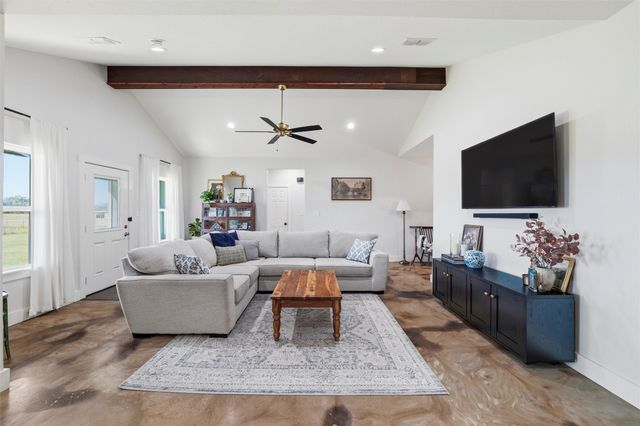 405 Advance Road, Weatherford, TX 76088