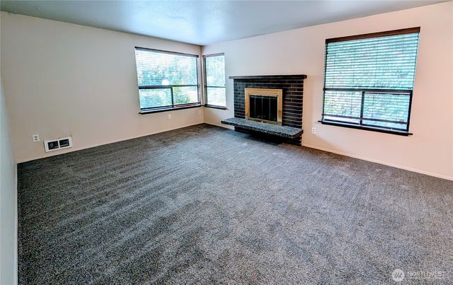 1627 NE 199th Place, Shoreline, WA 98155