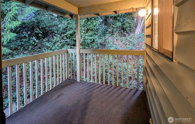 1627 NE 199th Place, Shoreline, WA 98155