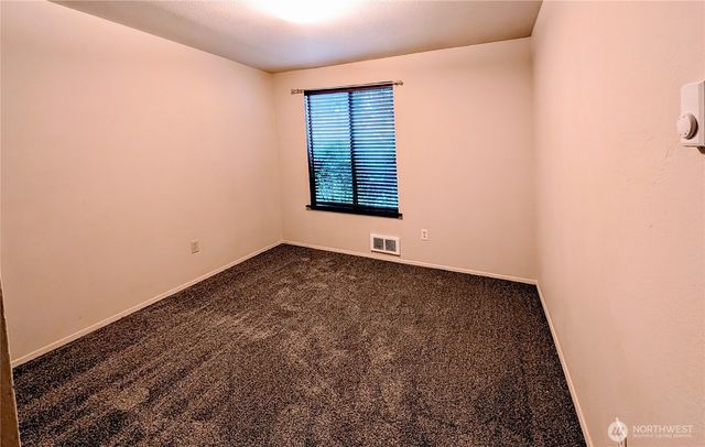 1627 NE 199th Place, Shoreline, WA 98155