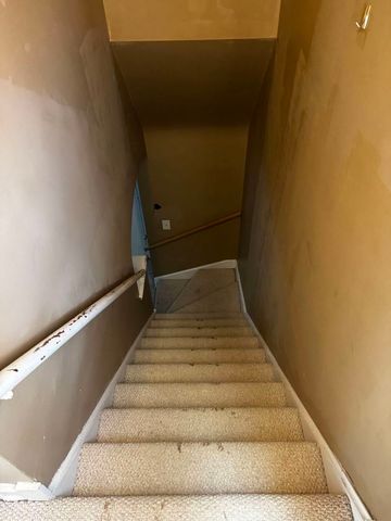 9556 S Forest Avenue, Chicago, IL 60628