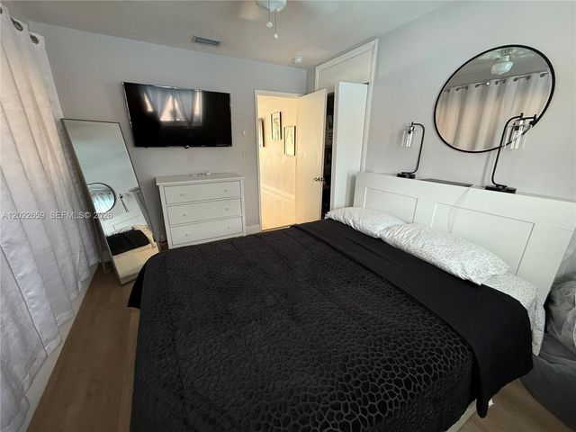 1825 SW 43rd Ave, Fort Lauderdale, FL 33317