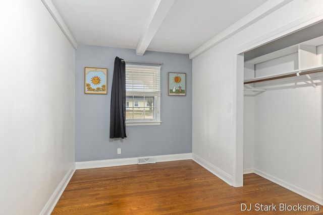 7154 Westwood Drive, Jenison, MI 49428