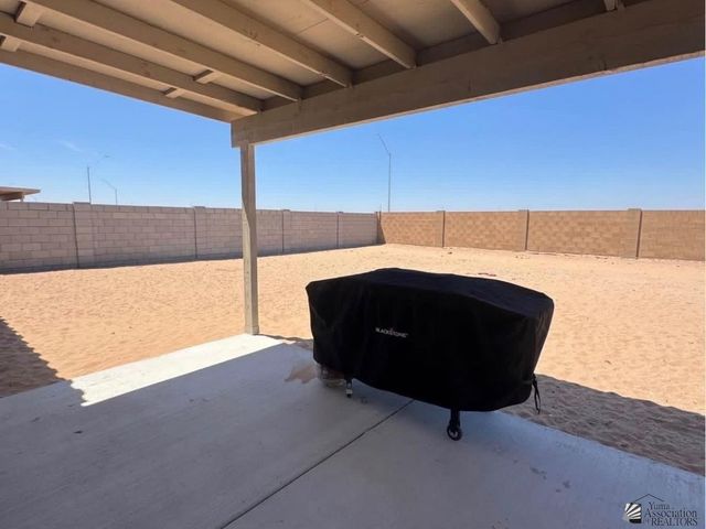 7338 E 44th Pl, Yuma, AZ 85365