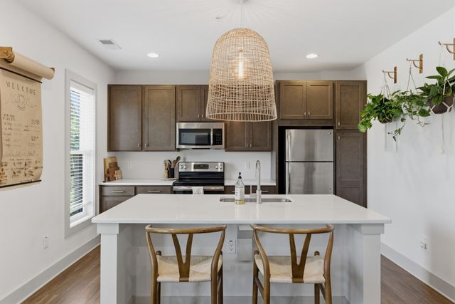 4303 Gallatin Pike Apt 202, Nashville, TN 37216