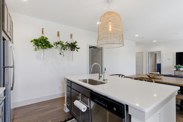 4303 Gallatin Pike Apt 202, Nashville, TN 37216