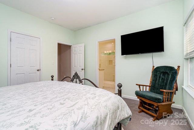 2720 Kendrick Drive, Charlotte, NC 28214