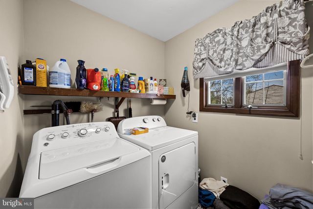 338 RADIX RD, Williamstown, NJ 08094