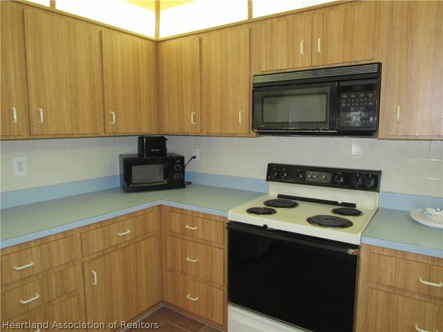 108 Grenada Street NE, Lake Placid, FL 33852