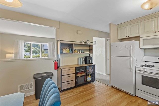 19 Giannone Road, Wayne, NJ 07470