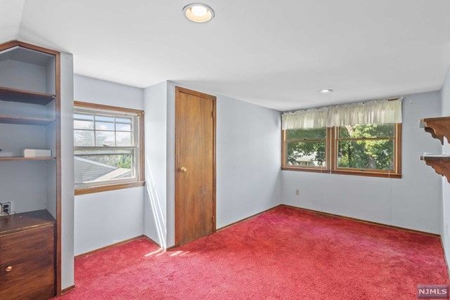 19 Giannone Road, Wayne, NJ 07470